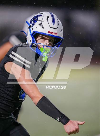 Thumbnail 1 in Round Valley @ Valley Christian (AIA 3A Semifinal) photogallery.