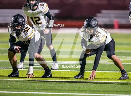 Thumbnail 1 in Round Valley @ Valley Christian (AIA 3A Semifinal) photogallery.