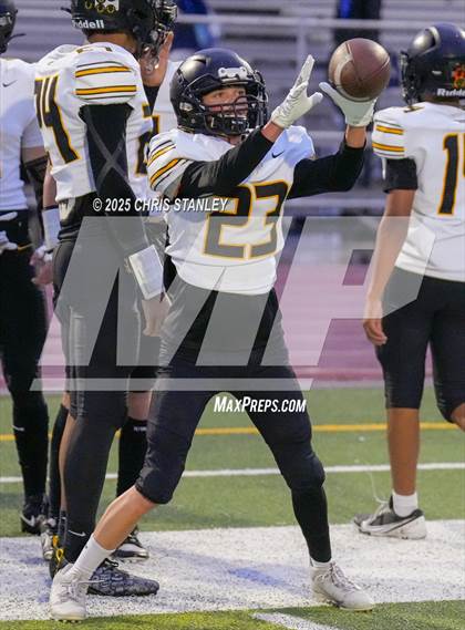 Thumbnail 2 in Round Valley @ Valley Christian (AIA 3A Semifinal) photogallery.