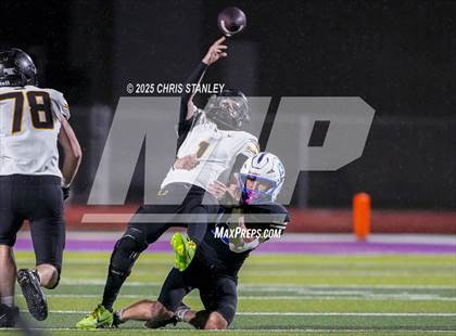 Thumbnail 1 in Round Valley @ Valley Christian (AIA 3A Semifinal) photogallery.