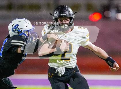 Thumbnail 2 in Round Valley @ Valley Christian (AIA 3A Semifinal) photogallery.