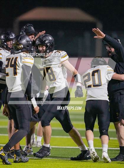 Thumbnail 1 in Round Valley @ Valley Christian (AIA 3A Semifinal) photogallery.