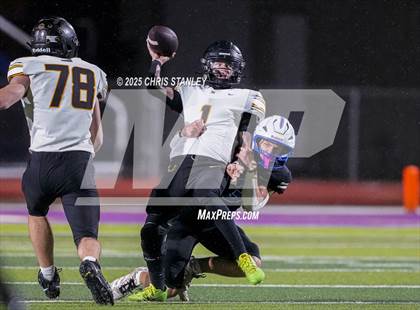 Thumbnail 2 in Round Valley @ Valley Christian (AIA 3A Semifinal) photogallery.