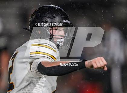 Thumbnail 2 in Round Valley @ Valley Christian (AIA 3A Semifinal) photogallery.