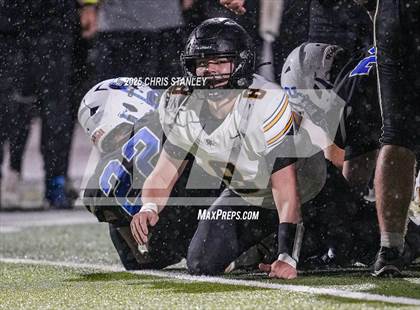 Thumbnail 2 in Round Valley @ Valley Christian (AIA 3A Semifinal) photogallery.