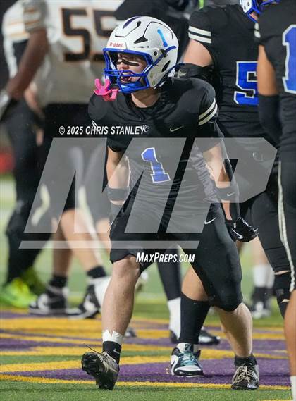 Thumbnail 1 in Round Valley @ Valley Christian (AIA 3A Semifinal) photogallery.