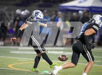 Thumbnail 3 in Round Valley @ Valley Christian (AIA 3A Semifinal) photogallery.