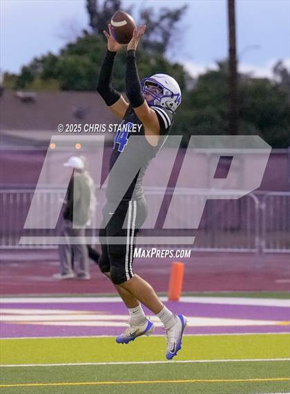 Thumbnail 3 in Round Valley @ Valley Christian (AIA 3A Semifinal) photogallery.