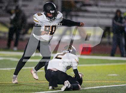 Thumbnail 1 in Round Valley @ Valley Christian (AIA 3A Semifinal) photogallery.