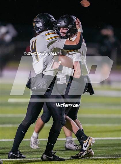 Thumbnail 2 in Round Valley @ Valley Christian (AIA 3A Semifinal) photogallery.