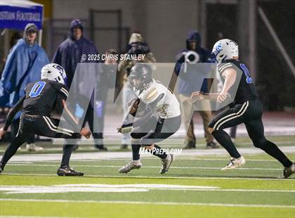 Thumbnail 1 in Round Valley @ Valley Christian (AIA 3A Semifinal) photogallery.