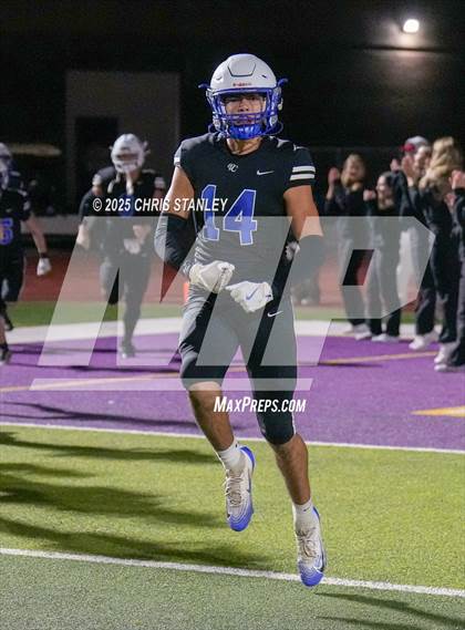 Thumbnail 1 in Round Valley @ Valley Christian (AIA 3A Semifinal) photogallery.