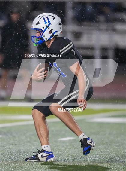 Thumbnail 1 in Round Valley @ Valley Christian (AIA 3A Semifinal) photogallery.