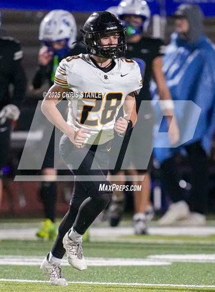 Thumbnail 2 in Round Valley @ Valley Christian (AIA 3A Semifinal) photogallery.