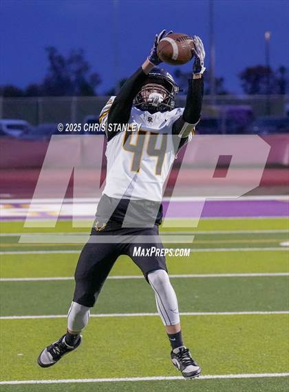 Thumbnail 2 in Round Valley @ Valley Christian (AIA 3A Semifinal) photogallery.