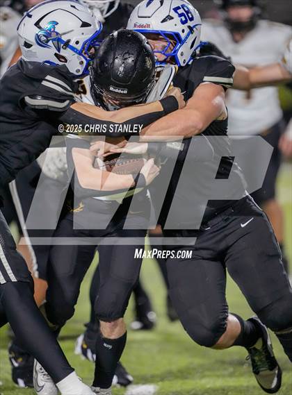 Thumbnail 1 in Round Valley @ Valley Christian (AIA 3A Semifinal) photogallery.