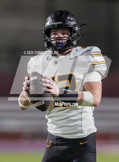 Thumbnail 2 in Round Valley @ Valley Christian (AIA 3A Semifinal) photogallery.