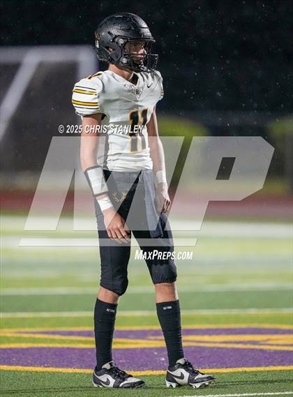 Thumbnail 2 in Round Valley @ Valley Christian (AIA 3A Semifinal) photogallery.