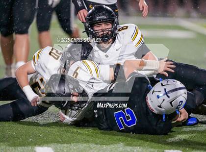 Thumbnail 1 in Round Valley @ Valley Christian (AIA 3A Semifinal) photogallery.