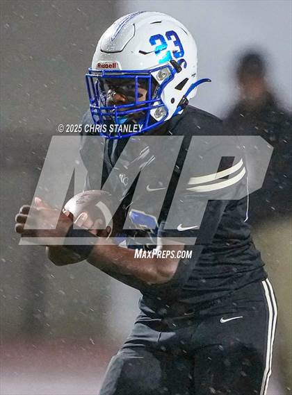 Thumbnail 3 in Round Valley @ Valley Christian (AIA 3A Semifinal) photogallery.