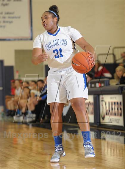 Thumbnail 1 in St. Mary's Academy vs. South Eugene (Nike Interstate Shootout) photogallery.