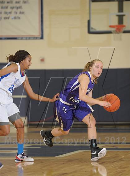 Thumbnail 1 in St. Mary's Academy vs. South Eugene (Nike Interstate Shootout) photogallery.