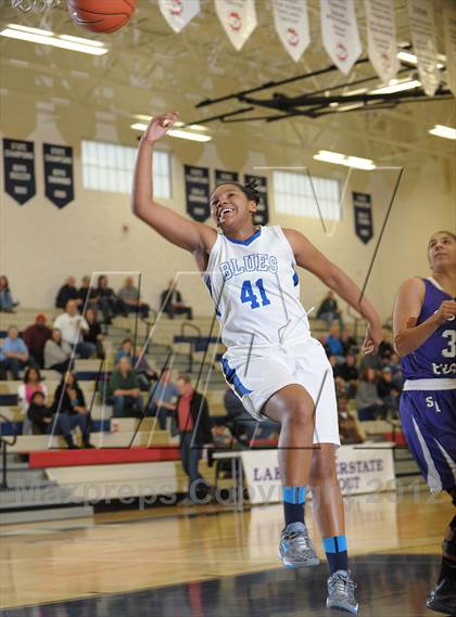 Thumbnail 2 in St. Mary's Academy vs. South Eugene (Nike Interstate Shootout) photogallery.