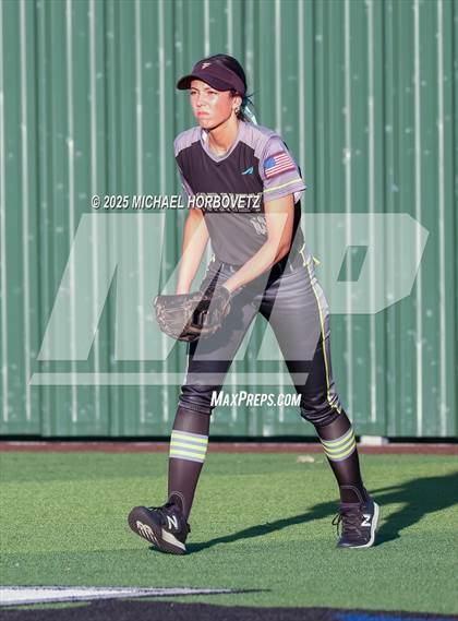 Thumbnail 3 in Guyer vs. Forney (UIL 6A D2 Girls Softball State Semi-Final) photogallery.