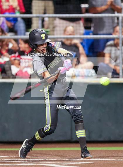Thumbnail 2 in Guyer vs. Forney (UIL 6A D2 Girls Softball State Semi-Final) photogallery.