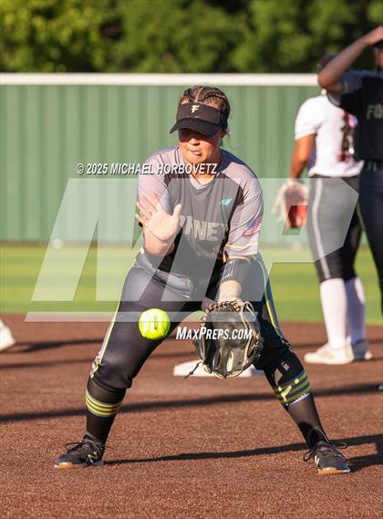 Thumbnail 2 in Guyer vs. Forney (UIL 6A D2 Girls Softball State Semi-Final) photogallery.