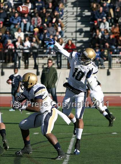 Thumbnail 2 in Mullen vs. Grandview (CHSAA 5A Semifinal) photogallery.