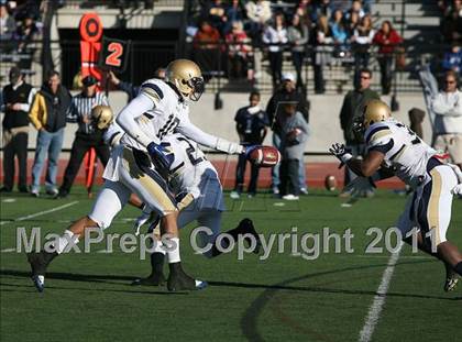 Thumbnail 3 in Mullen vs. Grandview (CHSAA 5A Semifinal) photogallery.