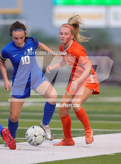 Thumbnail 1 in Celina @ Henderson (UIL 4A Region II Finals) photogallery.
