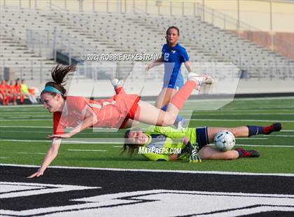 Thumbnail 1 in Celina @ Henderson (UIL 4A Region II Finals) photogallery.