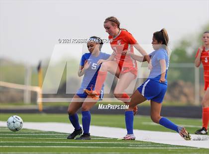 Thumbnail 2 in Celina @ Henderson (UIL 4A Region II Finals) photogallery.