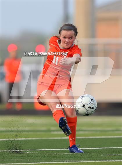 Thumbnail 2 in Celina @ Henderson (UIL 4A Region II Finals) photogallery.