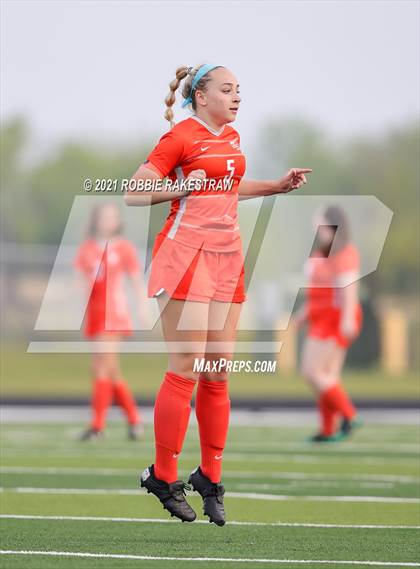 Thumbnail 2 in Celina @ Henderson (UIL 4A Region II Finals) photogallery.