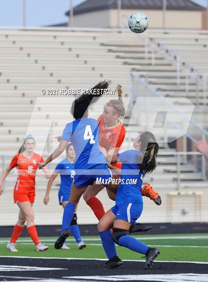 Thumbnail 2 in Celina @ Henderson (UIL 4A Region II Finals) photogallery.