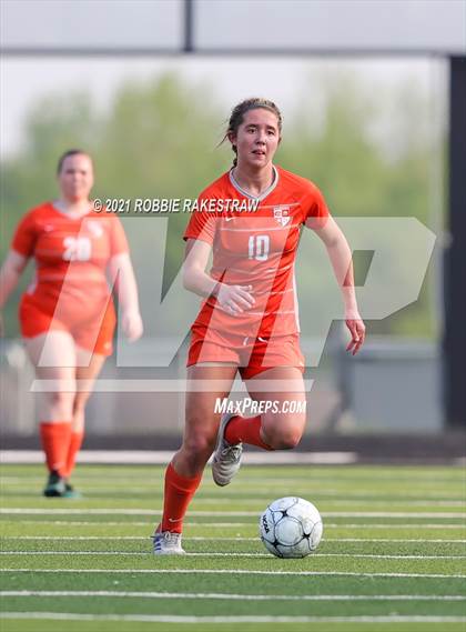 Thumbnail 2 in Celina @ Henderson (UIL 4A Region II Finals) photogallery.
