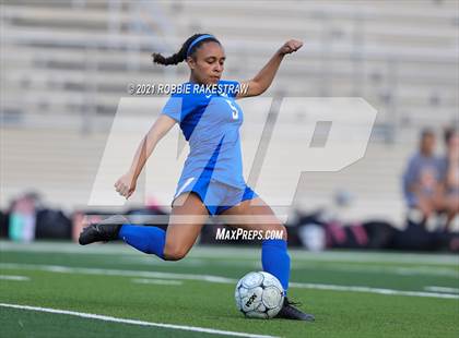 Thumbnail 1 in Celina @ Henderson (UIL 4A Region II Finals) photogallery.
