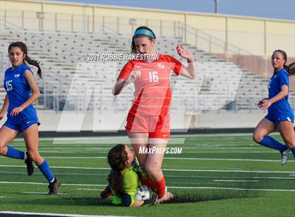 Thumbnail 1 in Celina @ Henderson (UIL 4A Region II Finals) photogallery.