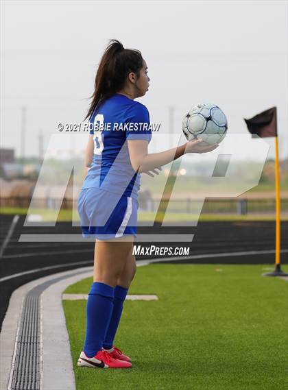 Thumbnail 2 in Celina @ Henderson (UIL 4A Region II Finals) photogallery.