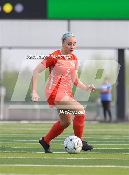 Thumbnail 3 in Celina @ Henderson (UIL 4A Region II Finals) photogallery.