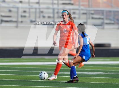 Thumbnail 2 in Celina @ Henderson (UIL 4A Region II Finals) photogallery.