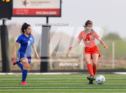 Thumbnail 2 in Celina @ Henderson (UIL 4A Region II Finals) photogallery.