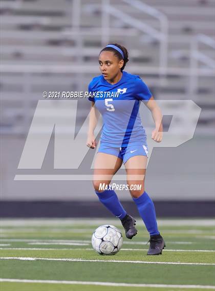 Thumbnail 1 in Celina @ Henderson (UIL 4A Region II Finals) photogallery.