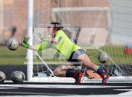 Thumbnail 2 in Celina @ Henderson (UIL 4A Region II Finals) photogallery.