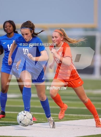 Thumbnail 2 in Celina @ Henderson (UIL 4A Region II Finals) photogallery.
