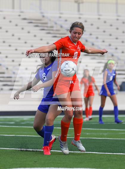 Thumbnail 2 in Celina @ Henderson (UIL 4A Region II Finals) photogallery.