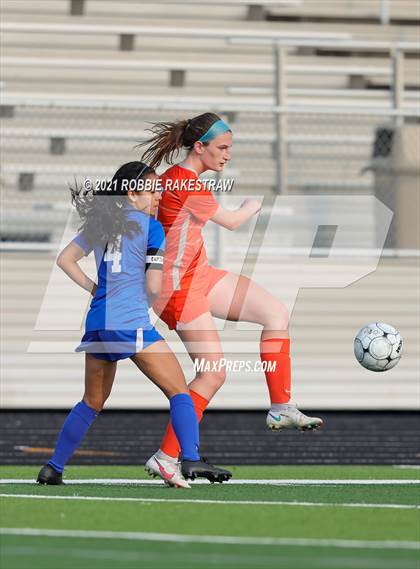 Thumbnail 2 in Celina @ Henderson (UIL 4A Region II Finals) photogallery.